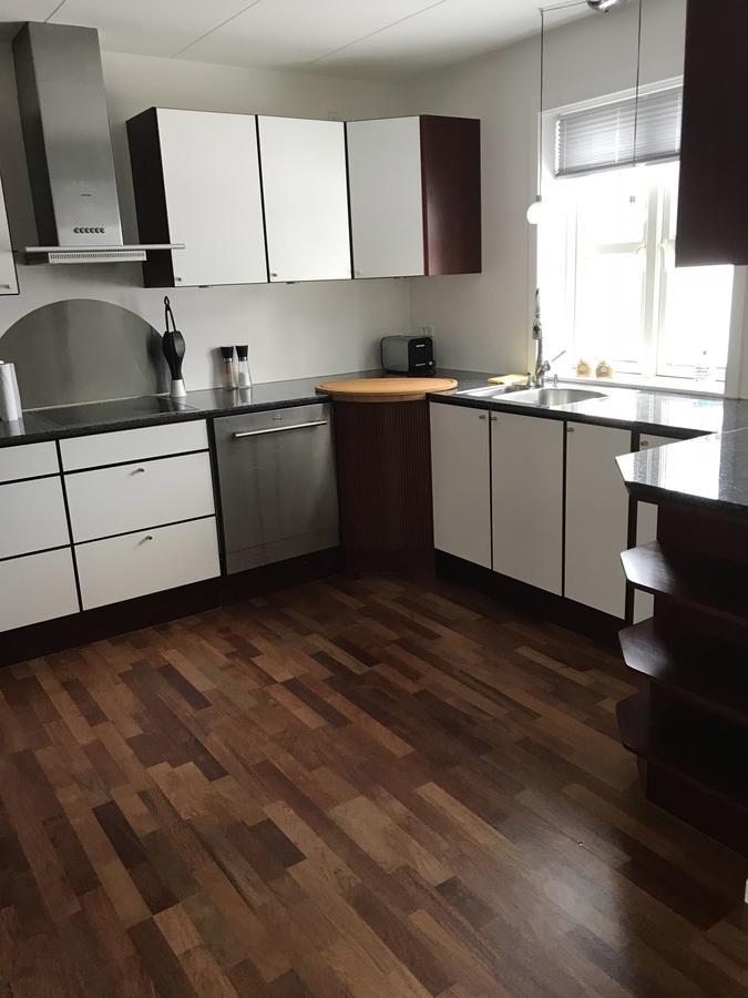 Hotel Nuuk - Apartment Nanoq Luaran gambar